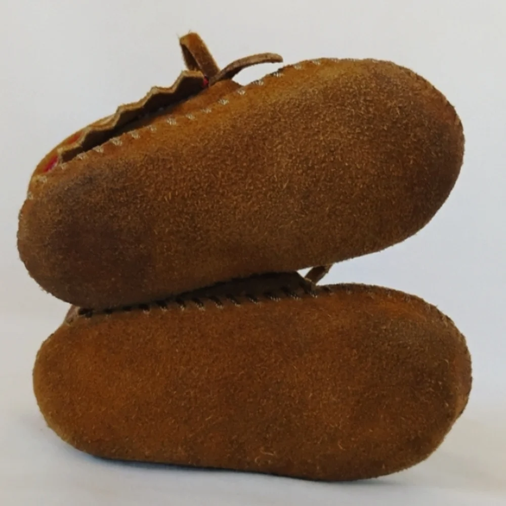 MinneTonka Braid Bootie Babys & Infants Brown Suede Kids Moccasins Padded Insole